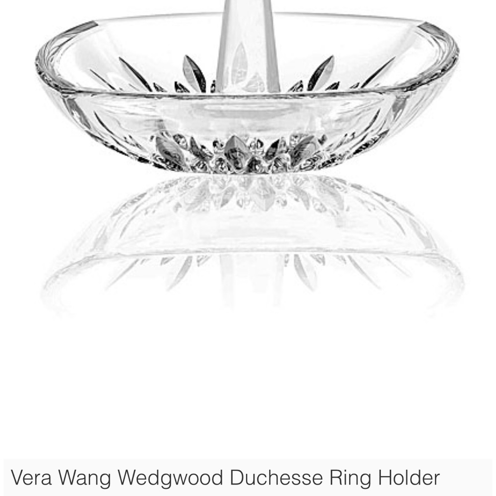 Vera Wang Wedgwood Duchesse Ring Holder - Picture 2 of 5